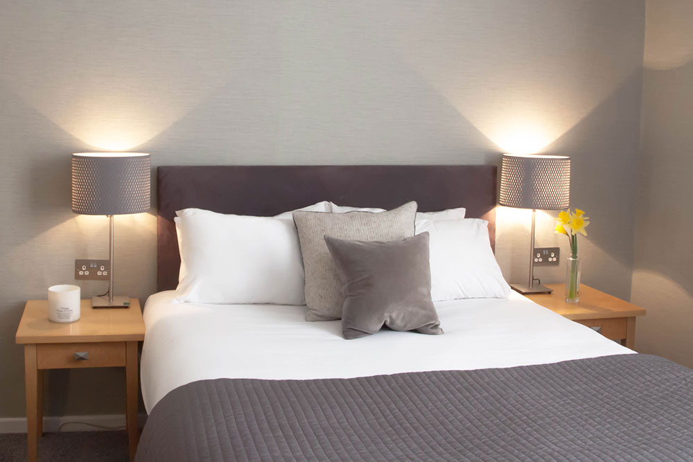 hotel-room-standard-king-02